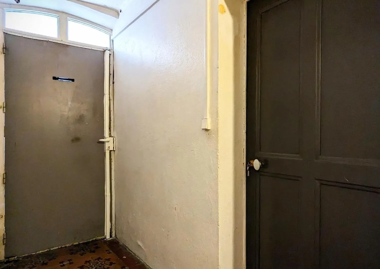 Cozy Apartment Intramuros Near The Station Avignon