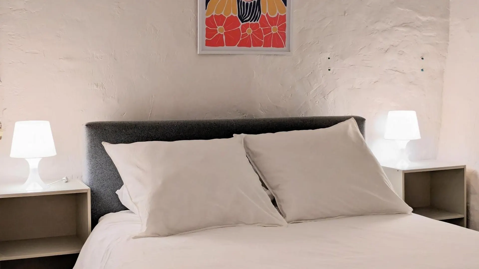 Cozy Apartment Intramuros Near The Station Avignon France